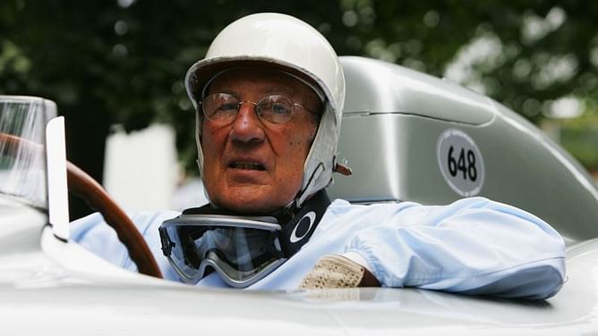 Stirling Moss made me love F1 - Minardi hails late British great