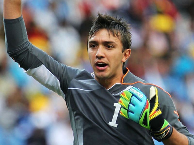 Fernando Muslera is one of the best goalkeepers outside the Top 5 leagues.