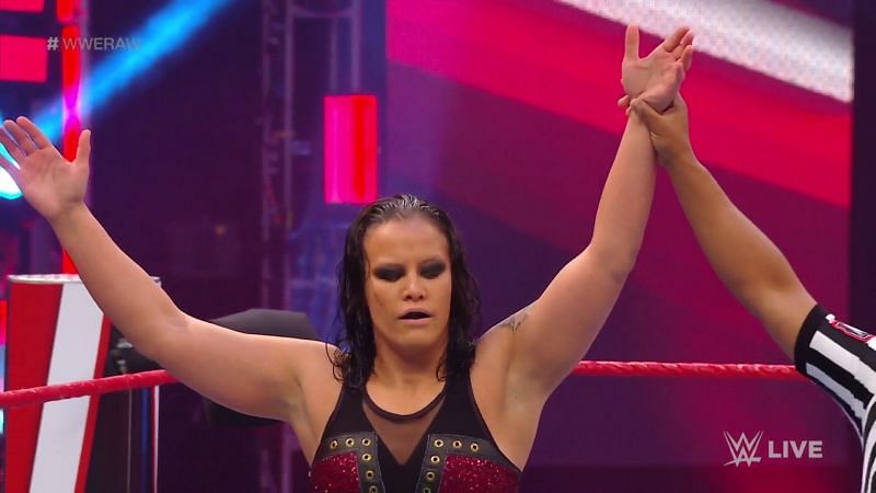 WWE Hall Of Famer praises Shayna Baszler's performance on tonight's RAW