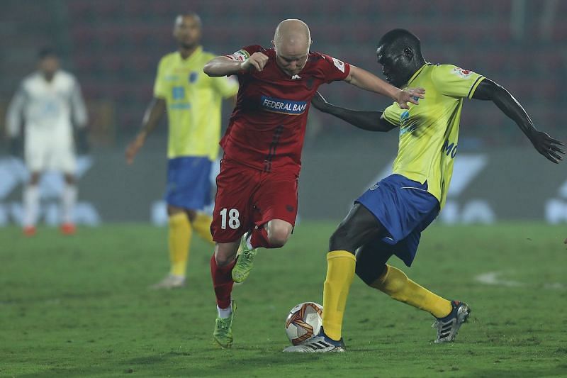 Simon Lundevall (L) in action for NorthEast United FC against Kerala Blasters