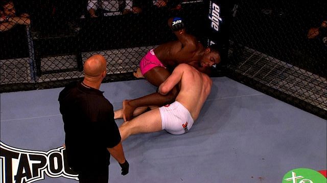 Phil Davis choked out Alexander Gustafsson on the prelim card