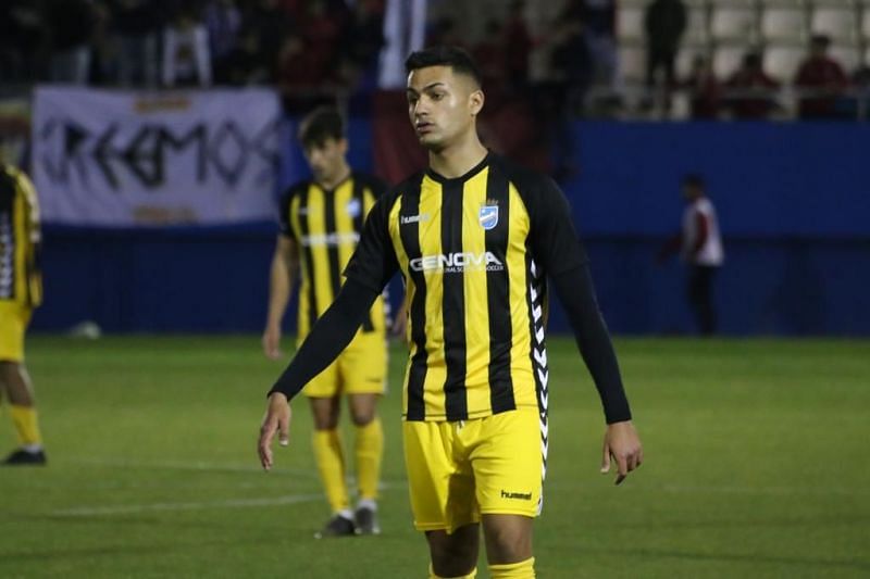 Ishan Pandita during an away game for Lorca FC