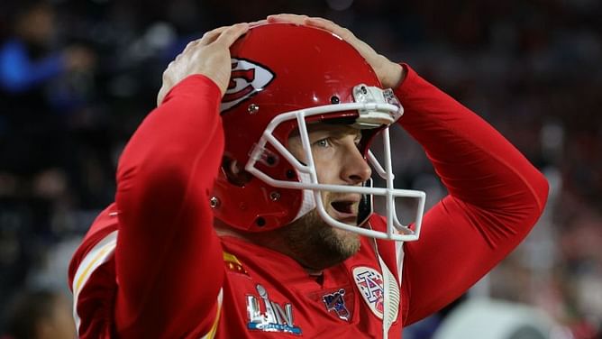 Chiefs release punter Colquitt after 15 seasons