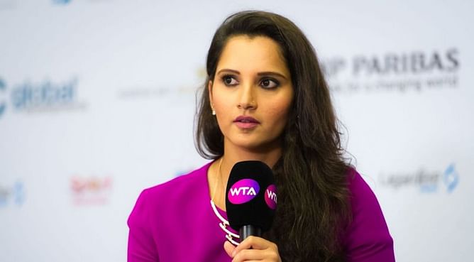 Sania Mirza goes live with Sunil Chhetri, calls Roger Federer 'a freak'