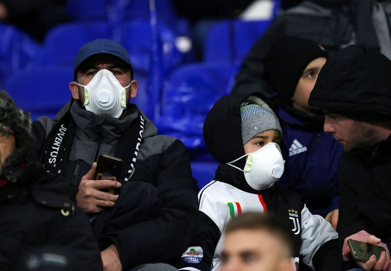 Olympique Lyon v Juventus - UEFA Champions League Round of 16: First Leg