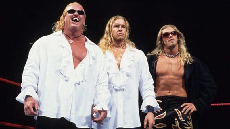 Gangrel (left)