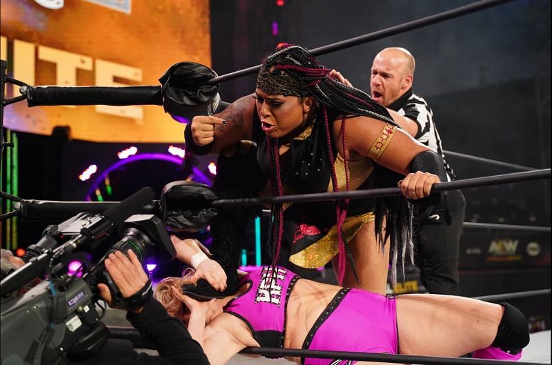 Nyla Rose soundly defeated her opponent in her return match