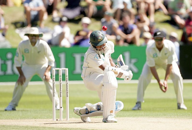 Junaid Siddique lost his wicket in unbelievable fashion