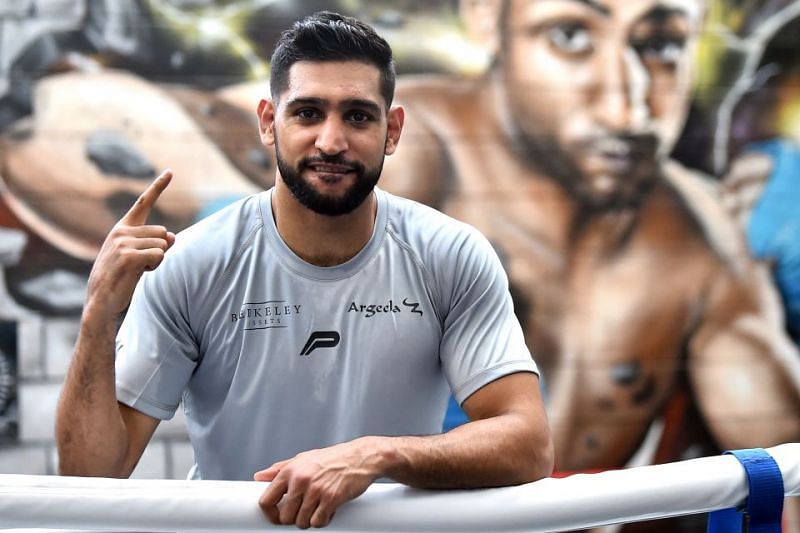 Amir Khan has previously accused Vijender Singh of being scared to fight him (Image credits: Talksport)