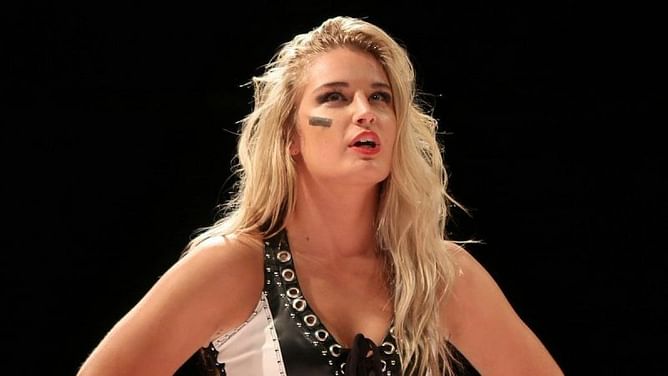 Toni Storm teases relationship with Juice Robinson