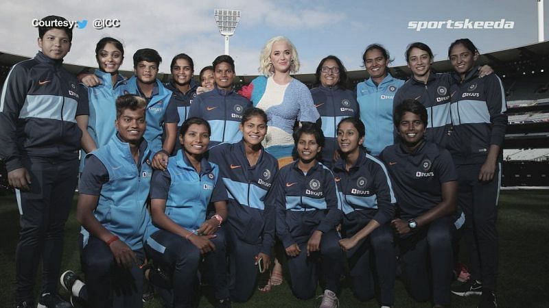 Virat Kohli applauded the effort of the Indian women&#039;s cricket team despite their loss in the final