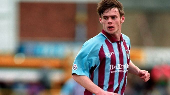 Graham Alexander made over 1000 professional appearances across various English league tiers.