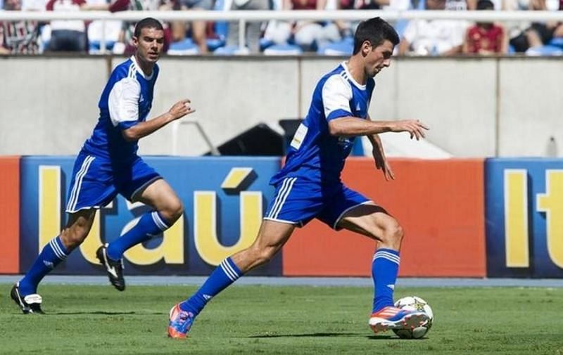 Novak Djokovic playing football in Rio de Janeiro