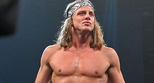 3 तरीकों से WWE मैट रिडल का SmackDown में डेब्यू करा सकता है