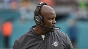 Dolphins' Flores encourages protests but stresses safety