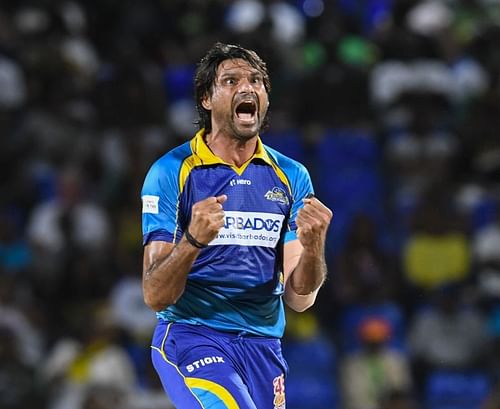 Pakistan paceman Mohammad Irfan.