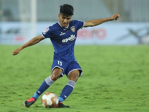 Anirudh Thapa in action for Chennaiyin.