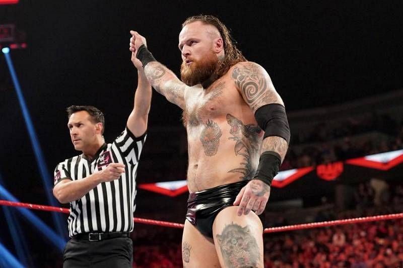 The O.C. attack Aleister Black: Raw, Feb. 24, 2020