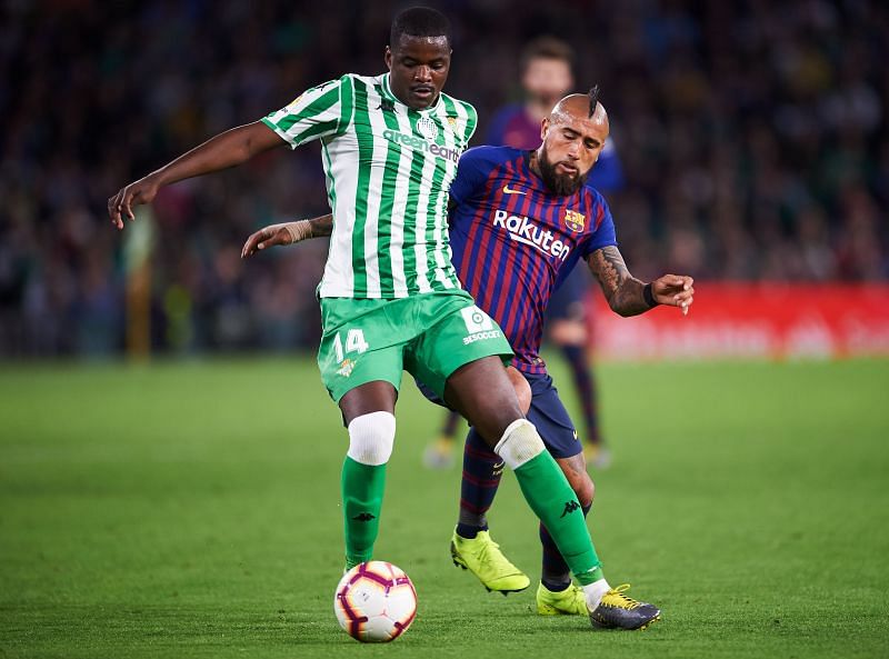 Arsenal should certainly consider William Carvalho as a cheaper alternative to Thomas Partey