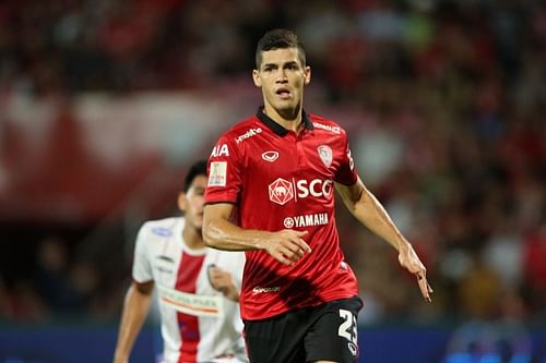 Bengaluru FC have successfully acquired the services of Brazilian ace Cleiton Silva