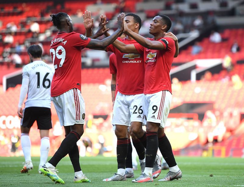 Aaron Wan-Bissaka put in a sparkling performance down Manchester United&#039;s right flank, bagging an assist