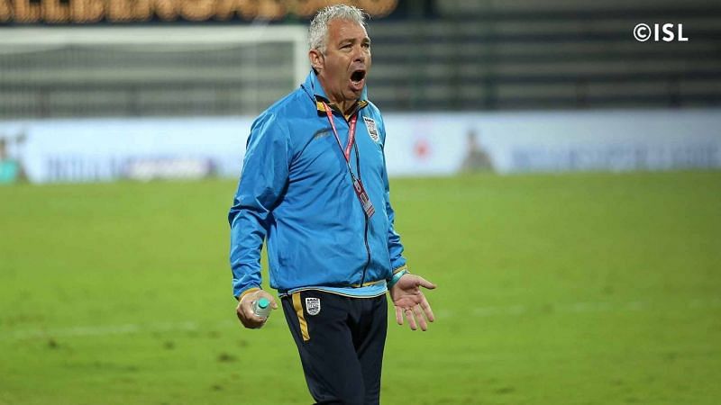 Jorge Costa insisted that the quality of referees in the ISL must improve (Picture Credits: ISL)