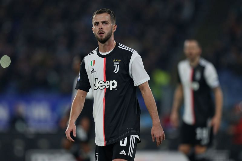 Miralem Pjanic is the ideal replacement for Sergio Busquets.