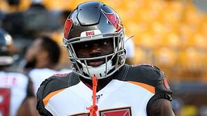 Buccaneers LB Shaquil Barrett 50-50 on signing franchise tag
