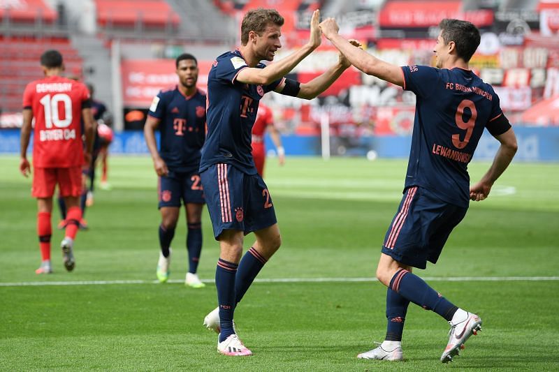 Muller and Lewandowski continue on their record-breaking path