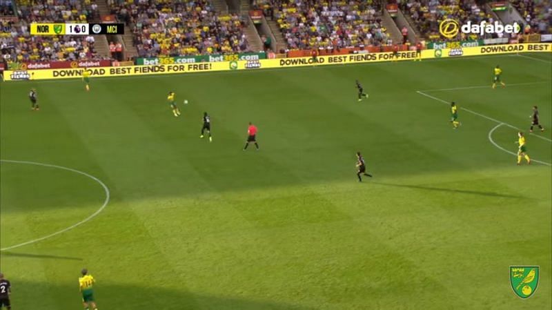 Build-up to Norwich City&#039;s second goal against Manchester City