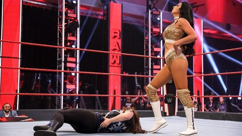 The IIconics deserve another shot at the Women&#039;s Tag Team Championship.