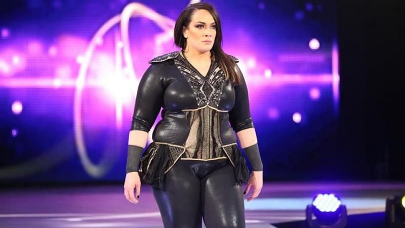 Maybe WWE needs to keep Nia Jax away from the title picture for some months.