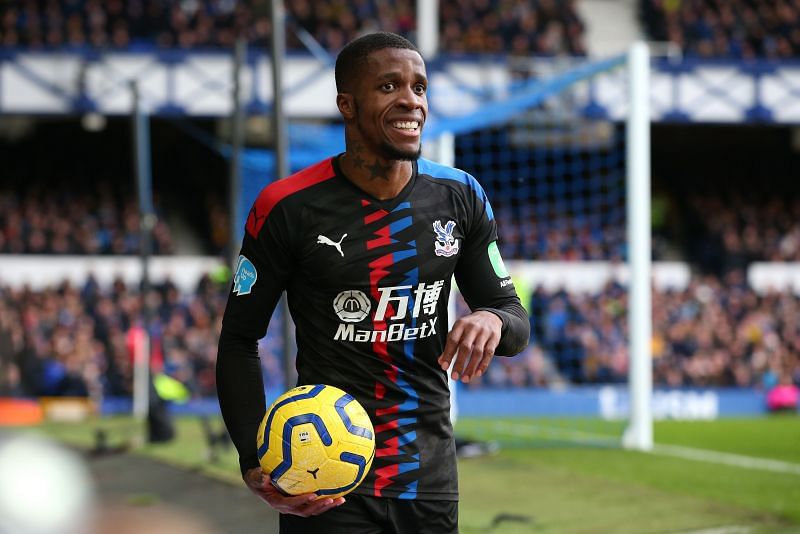 Wilfried Zaha believes that the fake noise in the EPL matches is working