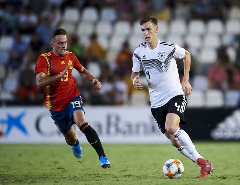 Dani Gomez battles for the ball for Spain U21 v Germany U21 - International Friendly