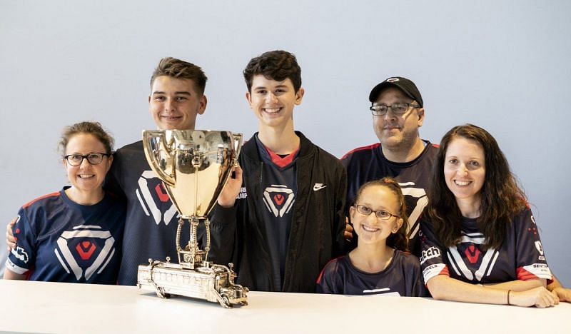 Bugha with his family after his Fortnite World Cup Victory (Image Credits- Twitter.com)