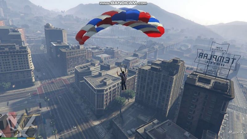 Skydive in GTA 5 (Image: YouTube)