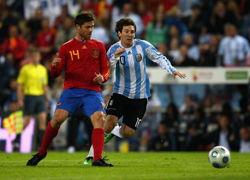 Spain tried to snatch Lionel Messi from Argentina, reveals Vicente