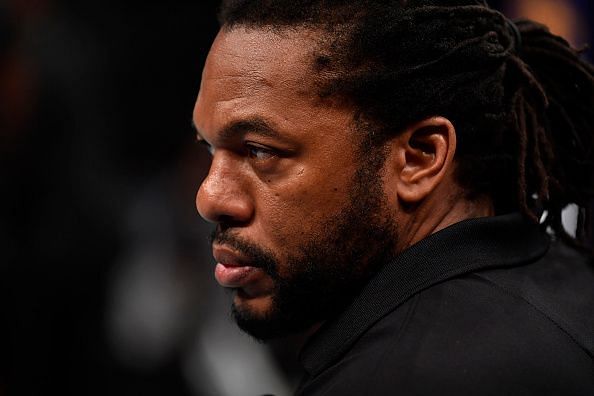 Herb Dean was engaged in a war of words with UFC color commentator Dan Hardy.