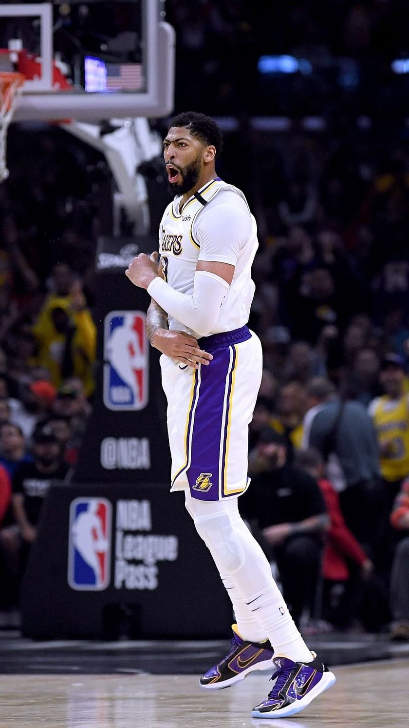 Lakers' Anthony Davis to wear own name on jersey in Orlando