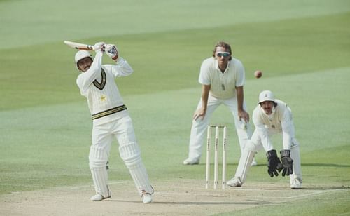 Former Pakistan batsman Javed Miandad.