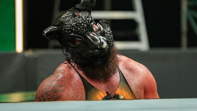 WWE SmackDown: 5 Major surprises that could happen - Brand new heel faction formed, big title change, Unexpected heel turn