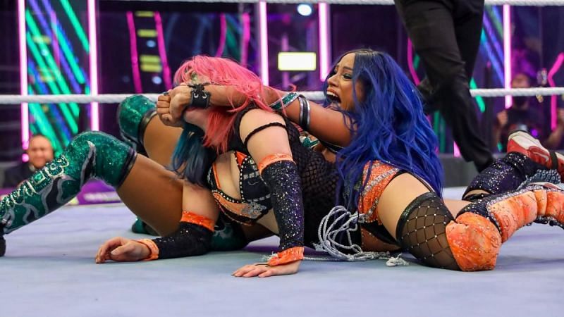 Asuka and Sasha Banks had a great match at Extreme Rules except for the finish