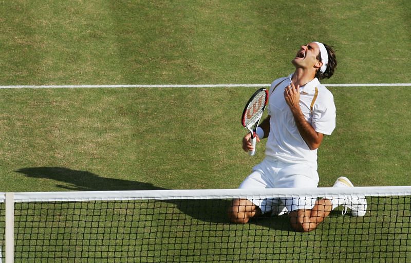 Roger Federer rejoices after beating Rafael Nadal in the 2007 Wimbledon final