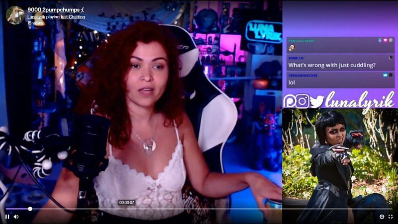 Much twitch girl accidentally shows too 9 Photos