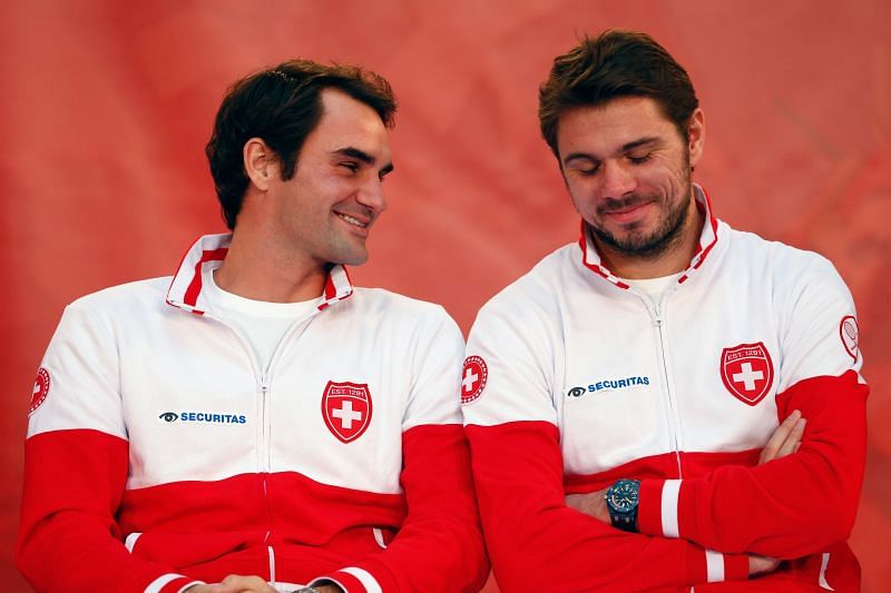 Roger Federer (L) and Stan Wawrinka