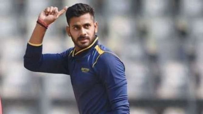 Manoj Tiwary takes a dig at Ramesh Powar’s push-up challenge, asks how it will benefit people with mental health issues