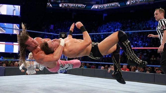 5 WWE Finishers that lost its effect
