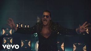 Chris Jericho challenges Sebastian Bach to a 'sing-off'; he accepts