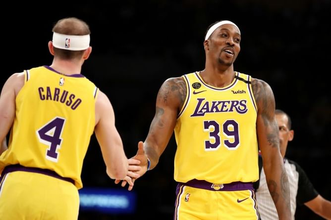 LA Lakers center Dwight Howard lands in hot water over vaccination, mask comments