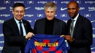 Quique Setien (centre) being presented as Barcelona manager by Josep Maria Bartomeu (left) and Eric Abidal (right)